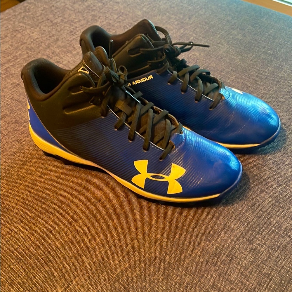Size 6Y Under Armor Baseball Cleats Worn Once